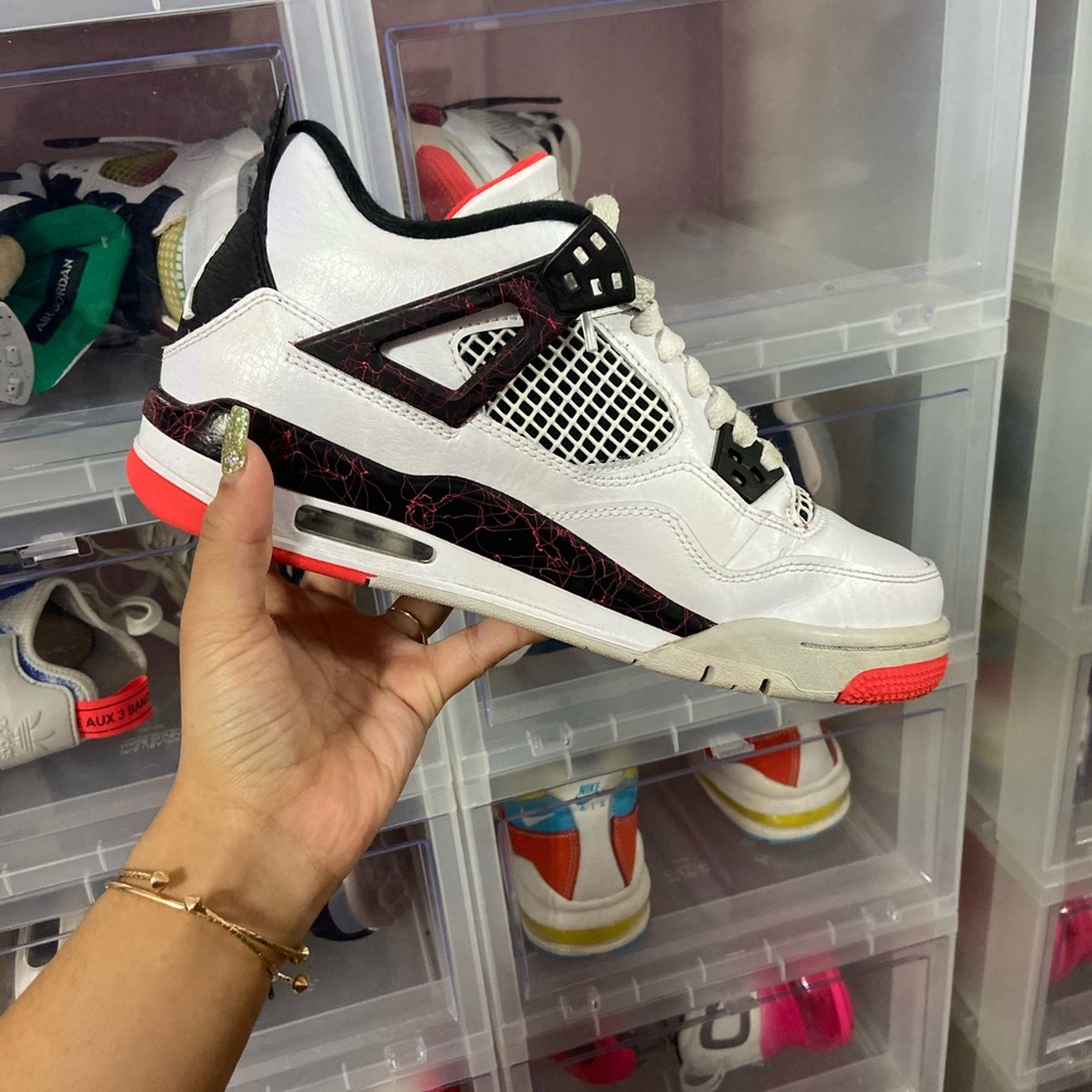 Jordan 4